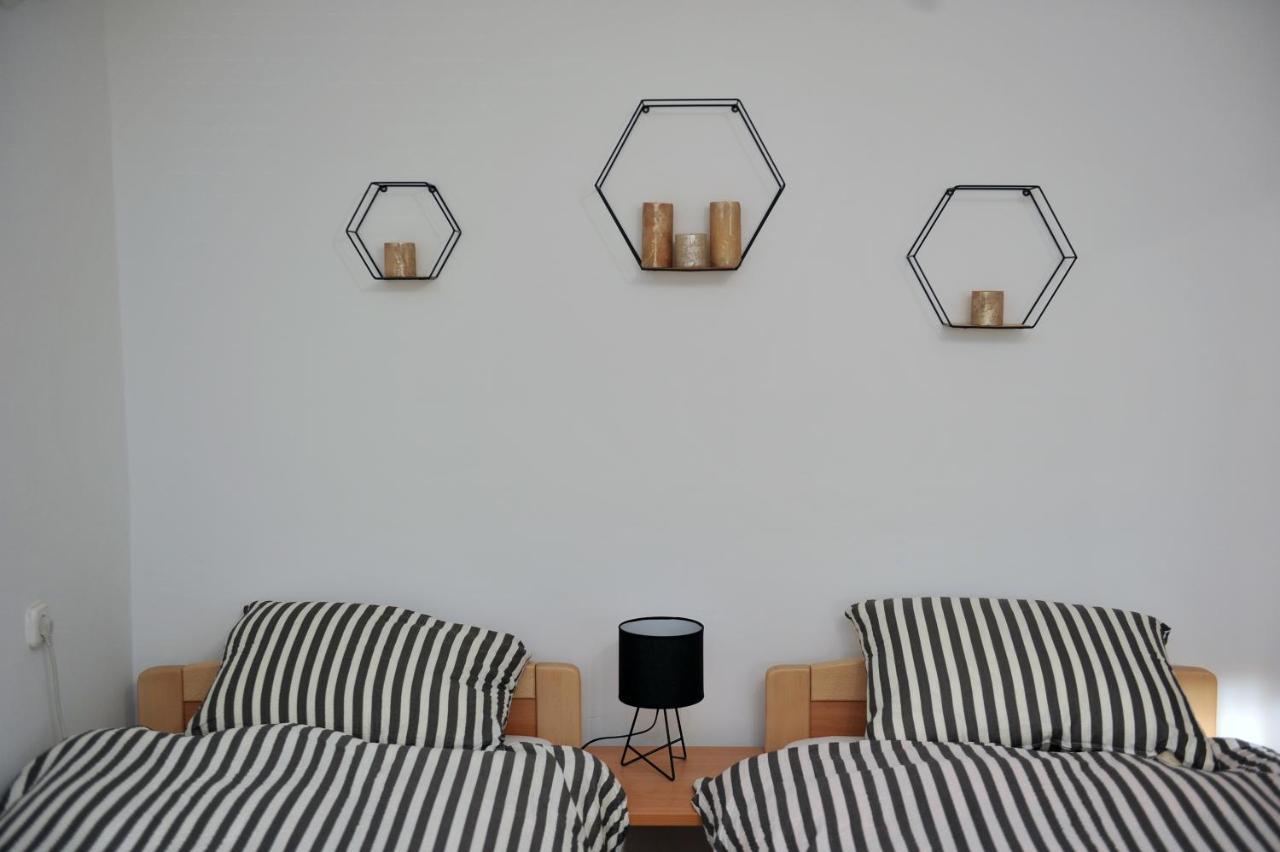 Studio Apartman Bandb Ðakovo المظهر الخارجي الصورة
